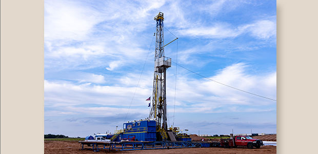 drilling rig with sky